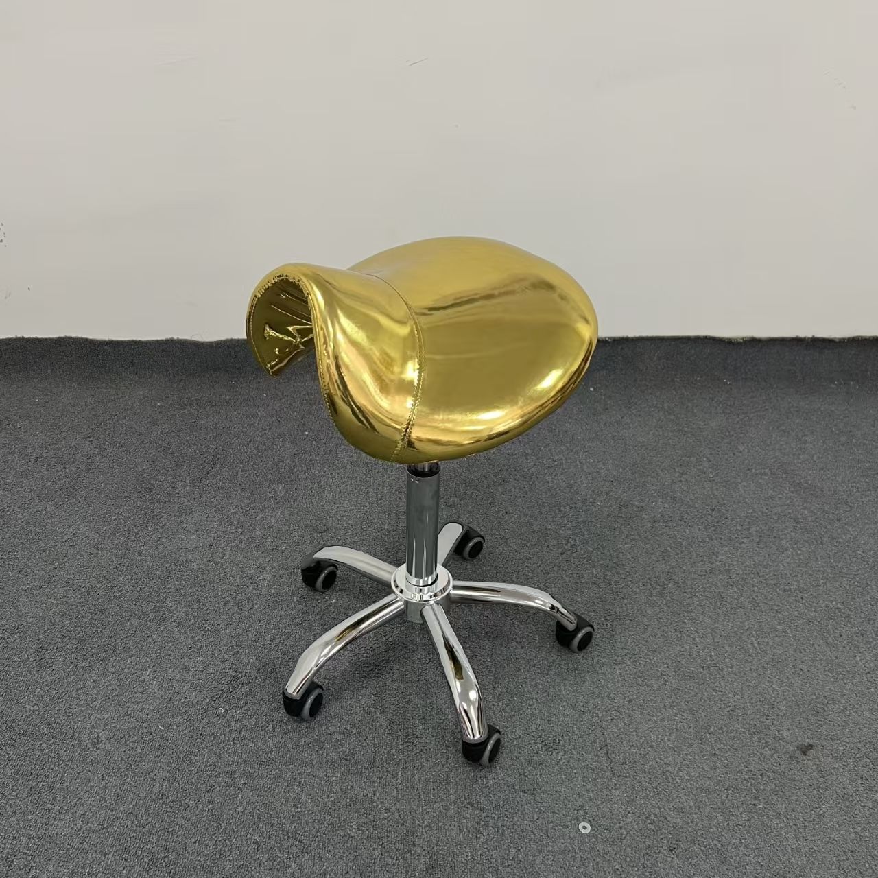 Salon Stool 4