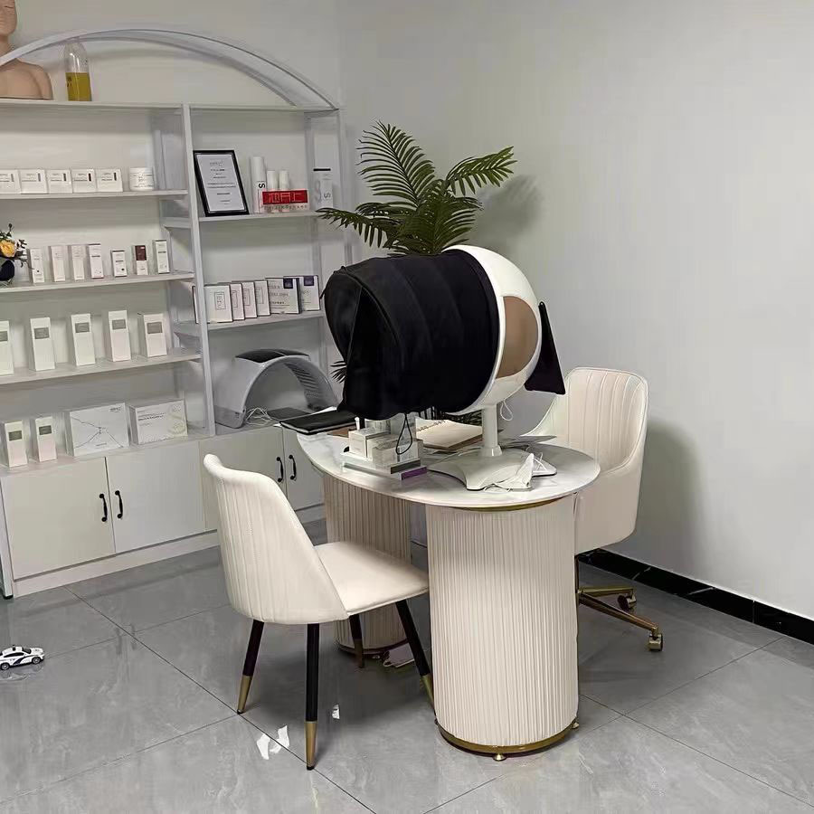 New Manicures Desk 8